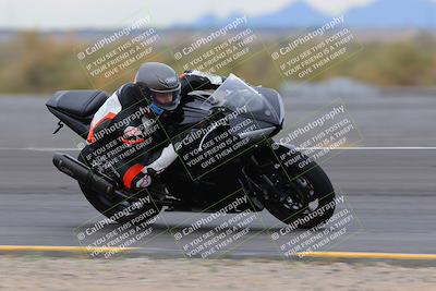 media/Jan-14-2023-SoCal Trackdays (Sat) [[497694156f]]/Turn 11 Inside (950am)/